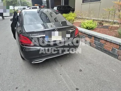 2021, Mercedes-Benz / C 220, 61875 км., diesel