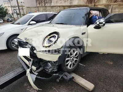 2019, MINI / Cooper, VIN: WMWXY3101KTF76978, diesel