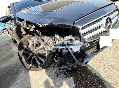 2019, Mercedes-Benz / E 300, VIN: WDDZF4KB7KA558409, gas