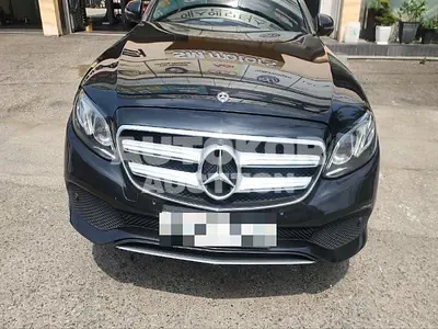 2018, Mercedes-Benz / e300, 86685 км., gas
