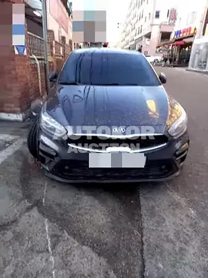 2019, BMW / Z1, VIN: KNAF241BEKA851598, 60000 км., gas, 1598 куб.см.
