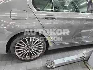 2021, BMW / 740, unknown