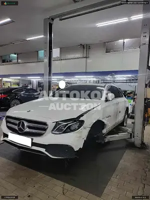 2017, Mercedes-Benz / E 200, VIN: WDDZF4CB6JA300475, gas