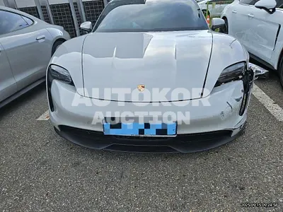 2024, Porsche / Taycan, 35727 км., electric