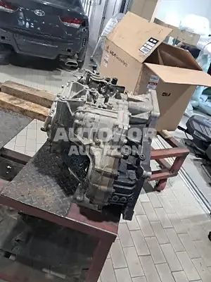 2018, Hyundai / Santa FE, VIN: KMHS381BDKU067805, diesel