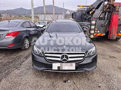 2019, Mercedes-Benz / e300, 134131 км., gas