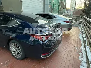 2019, Lexus / ES 300, VIN: JTHB21B14K2058052, 30635 км., hybrid, 2487 куб.см.
