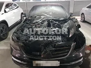 2018, Mercedes-Benz / S 560, VIN: WDDUG8GB6JA412749, 100000 км., gas, 3982 куб.см.