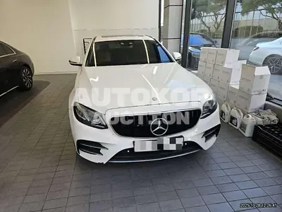 2016, Mercedes-Benz / E 220, 139986 км., diesel
