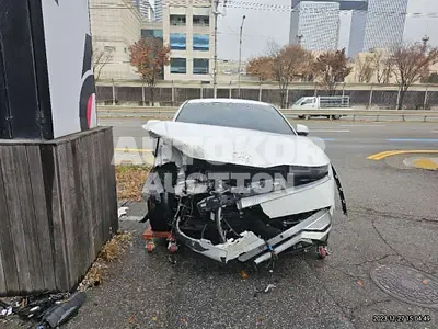 2022, Hyundai / Ioniq, VIN: KMHKN81AFNU107860, 40590 км., electric