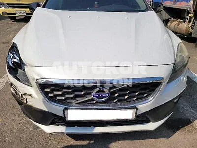 2015, Volvo / v40 cross country, VIN: YV1MZ79K0G2091990, 129638 км., diesel, 1969 куб.см.