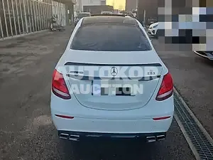 2018, Mercedes-Benz / E 200, VIN: WDDZF4CB2JA411217, 87096 км., gas