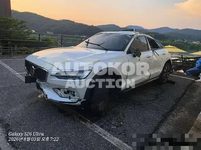 2022, Volvo / V60, 25000 км., gas