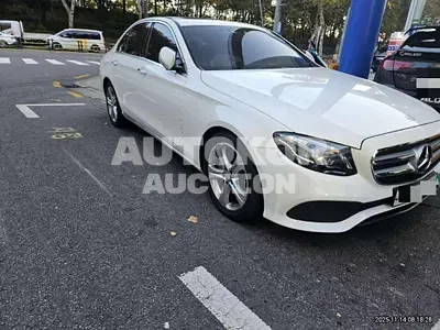 2016, Mercedes-Benz / E 220, 87916 км., diesel
