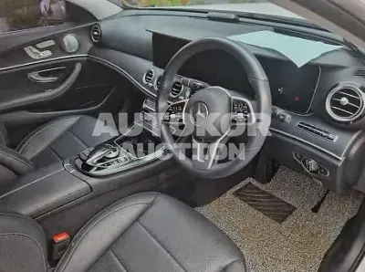 2019, Mercedes-Benz / E 300, VIN: WDDZF4KB6KA578554, 90297 км., gas