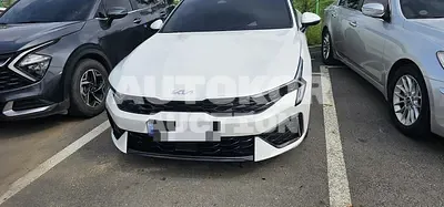 2024, BMW / B5, gas, 2000 куб.см.