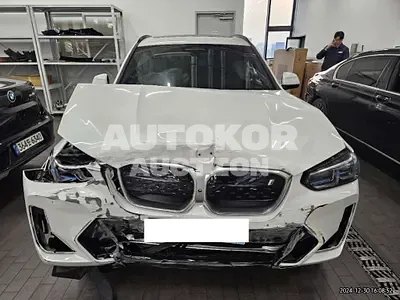 2024, BMW / iX3, VIN: WBY41DU02RSD20021, 8135 км., electric