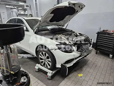 2019, Mercedes-Benz / E 220, 53518 км., diesel