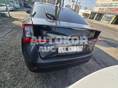 2019, Toyota / Prius, 46138 км., hybrid, 1798 куб.см.