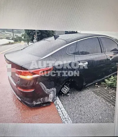2018, BMW / B5, 114865 км., gas, 2000 куб.см.