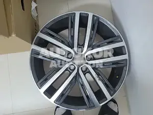 2021, Volkswagen / Tiguan, unknown