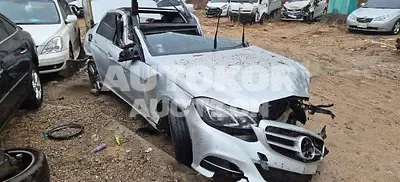 2015, Mercedes-Benz / E 300, VIN: WDDHF8BB4GB273705, gas