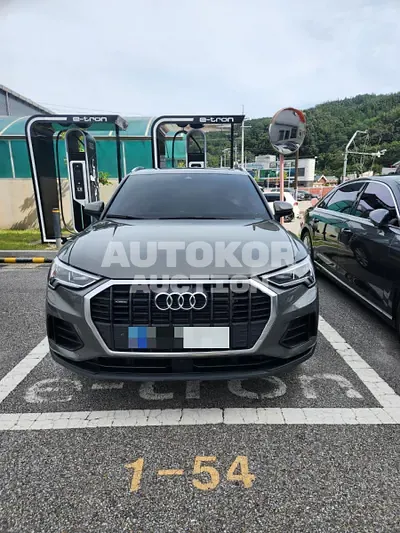 2023, Audi / Q3, gas