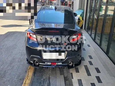 2024, Audi / R8, 3208 км., gas