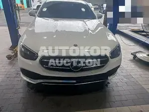 2022, Mercedes-Benz / E 250, 33608 км., gas