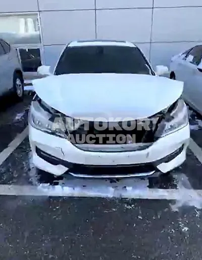 2017, Honda / Accord, VIN: 1HGCR2680HA513159, 114016 км., gas