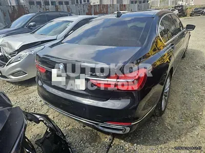2016, BMW / 740li, 284946 км., gas