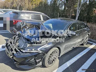 2021, BMW / B5, 70292 км., gas