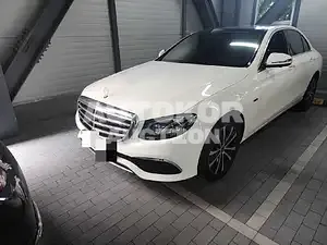 2019, Mercedes-Benz / E 300, VIN: WDDZF5DB2KA669209, 63473 км., hybrid, 1991 куб.см.