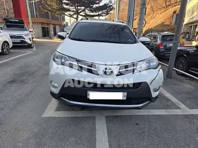 2015, Toyota / RAV4, VIN: JTMDFREV3FD153255, 178998 км., gas