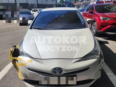 2017, Toyota / Prius, 307945 км., gas