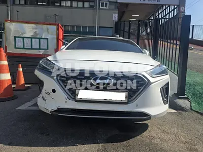 2020, Hyundai / Ioniq, VIN: KMHC851CGLU204637, 88266 км., hybrid