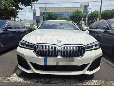 2022, BMW / 530, 43334 км., hybrid