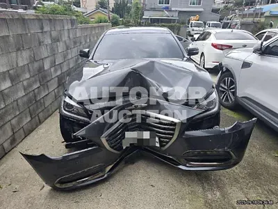 2018, Genesis / G80, 110038 км., gas, 3300 куб.см.