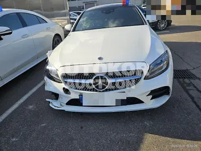 2023, Mercedes-Benz / C 200, 10614 км., gas
