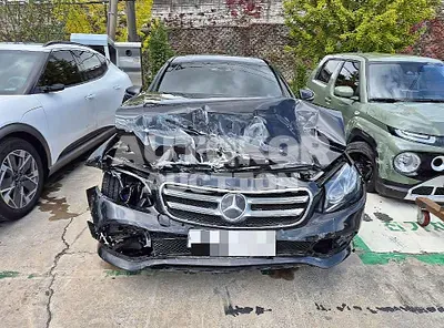 2020, Mercedes-Benz / E 300, 66616 км., gas, 1991 куб.см.