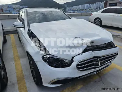 2021, Mercedes-Benz / e300, 46447 км., hybrid 2021, Mercedes-Benz / e300, 46447 км., hybrid