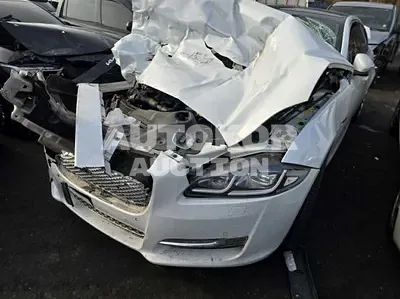 2017, Jaguar / XJ, VIN: SAJAA1292HNW11246, 105467 км., diesel, 3000 куб.см.