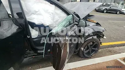 2025, Tesla / Model Y, electric