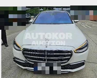 2022, Mercedes-Benz / S 580, 30702 км., hybrid, 3982 куб.см.