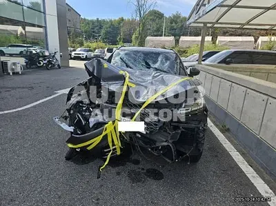 2019, Land Rover / Range Rover Velar, VIN: SALYA2BK4KA205725, 33611 км., diesel