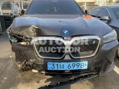 2025, BMW / iX3, 11069 км., electric