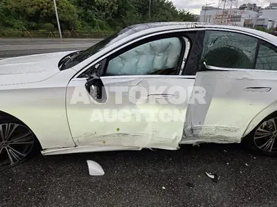 2024, Mercedes-Benz / e300, 48515 км., gas 2024, Mercedes-Benz / e300, 48515 км., gas
