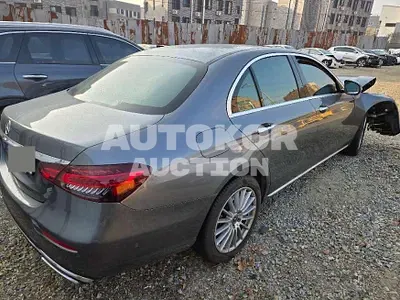 2023, Mercedes-Benz / e250, gas
