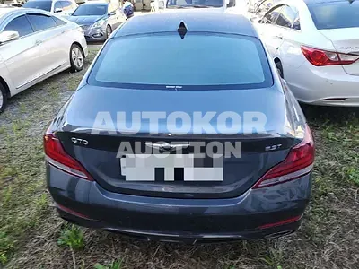 2020, Genesis / G70, 67147 км., gas, 3342 куб.см.
