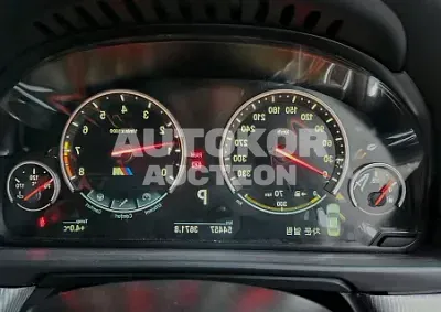 2016, BMW / M5, VIN: WBSFV9109GGD77227, 54457 км., gas